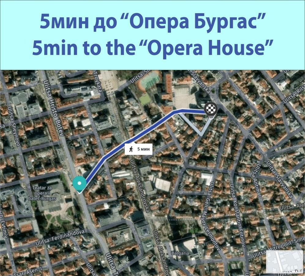 Super Center - On Kiril&metodi Square Appartamento *