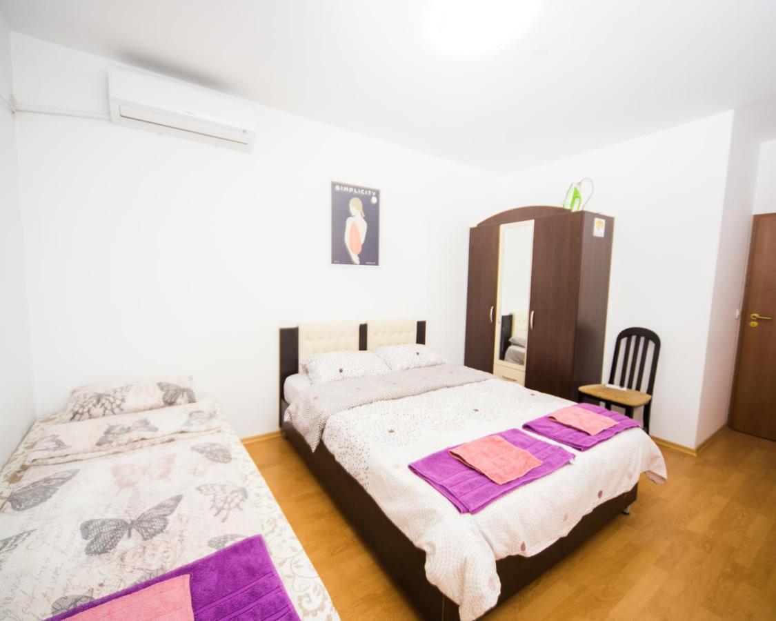 Super Center - On Kiril&metodi Square Appartamento